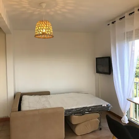Spacieux Lumineux Proche Du Centre アパート