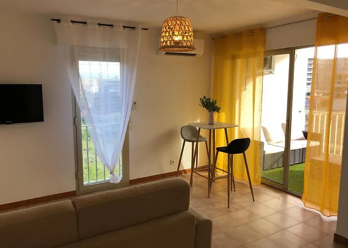 Spacieux Lumineux Proche Du Centre Ajaccio (Corsica)